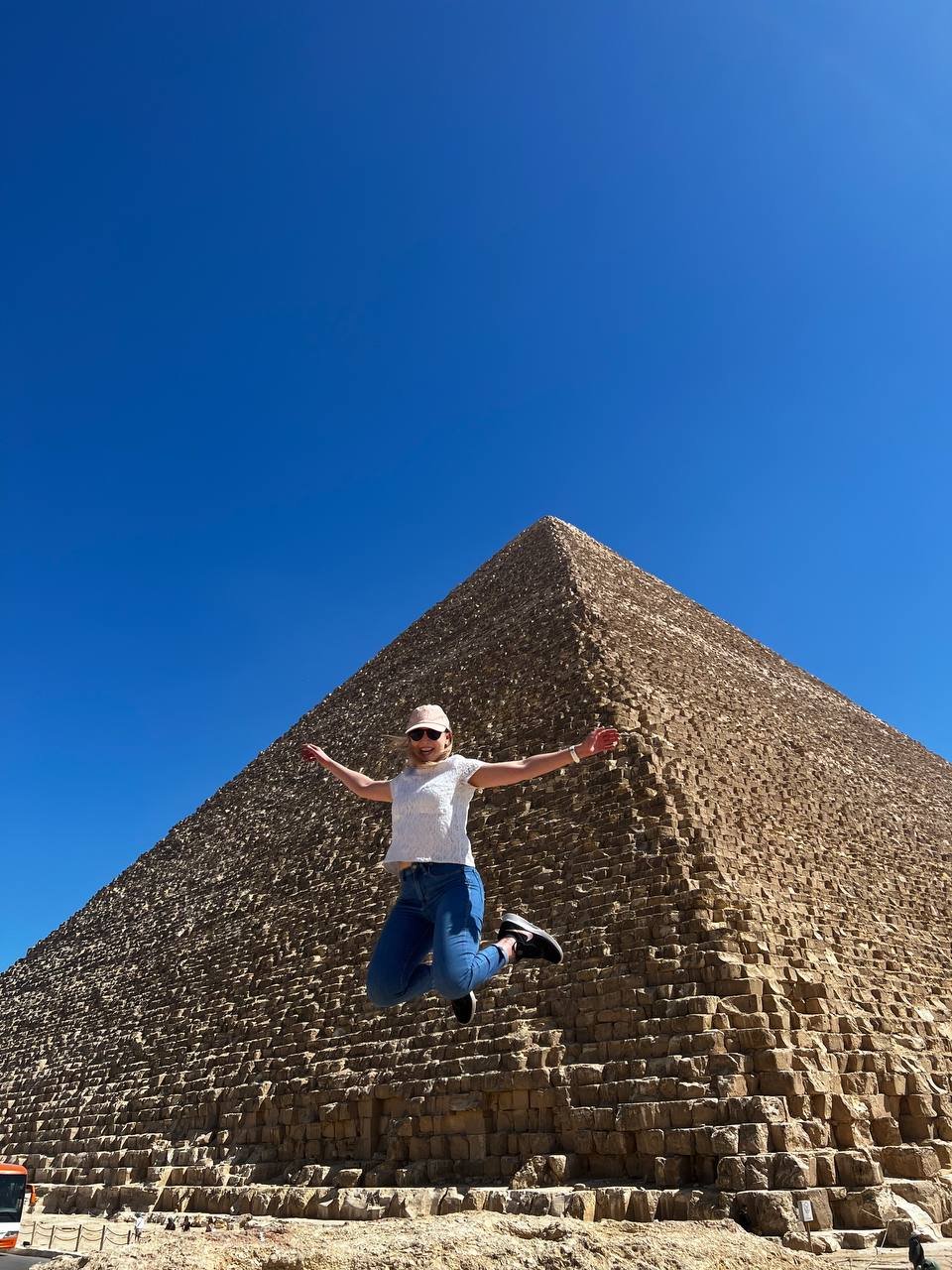 photo_5807895266211251940_y