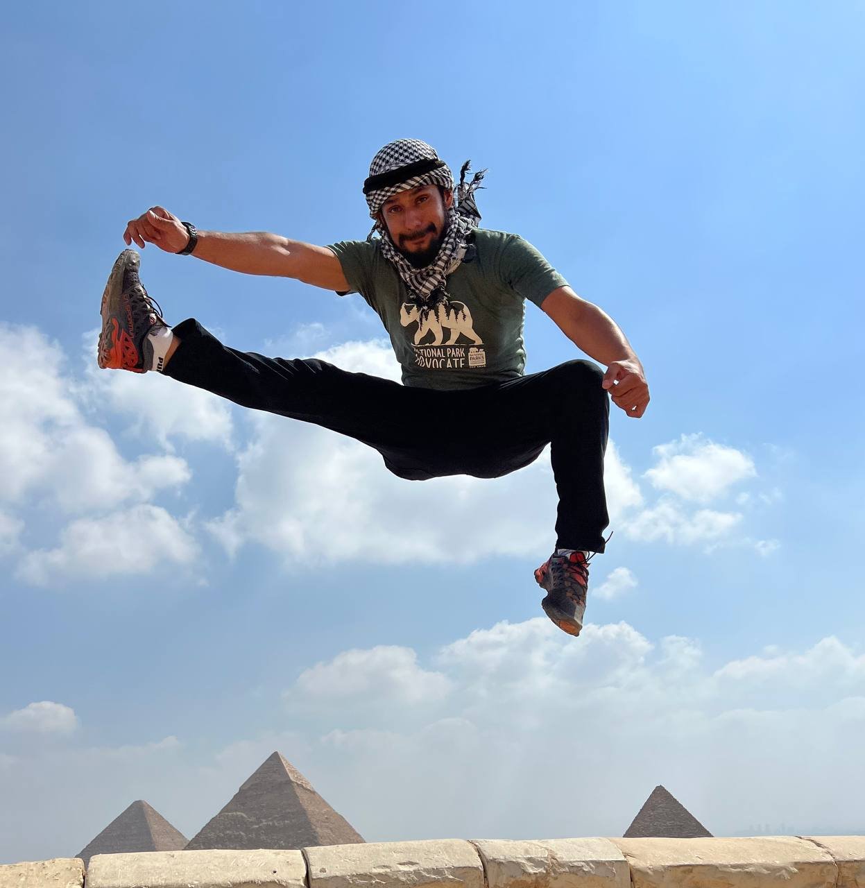 photo_5807895266211252011_y